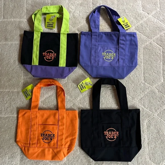 Set of 4 Trader Joe’s Halloween Mini Tote Bags - Picture 2 of 12